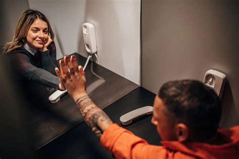 14 Dangers Of Dating A Prisoner Ask The Experts 14 Dangers Of Dating A Prisoner Ask The Experts