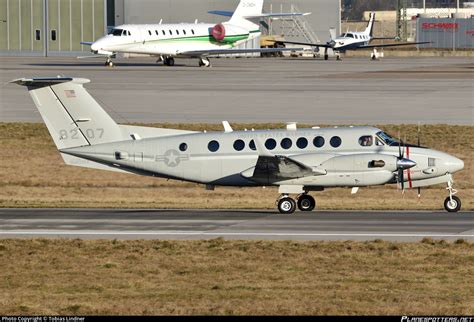 168207 United States Marine Corps Beechcraft Uc 12W Huron B300 Photo 168207 United States Marine Corps Beechcraft Uc 12W Huron B300 Photo