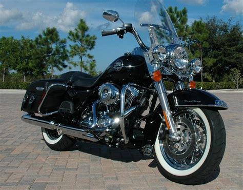 2012 Harley Davidson Flhrc Road King Classic Review 2012 Harley Davidson Flhrc Road King Classic Review