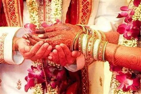 5 Astrology Backed Tips Married Couples Can Follow To Strengthen Bond 5 Astrology Backed Tips Married Couples Can Follow To Strengthen Bond