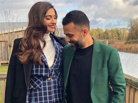 5 Benefits Of Dating A Short Guy That No One Ever Told You Times Of India 5 Benefits Of Dating A Short Guy That No One Ever Told You Times Of India