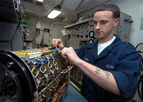 5 Best Coast Guard Jobs For 2023 Officer And Enlisted 5 Best Coast Guard Jobs For 2023 Officer And Enlisted