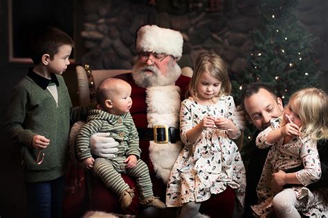 5 Tips To Look Your Best For Snoqualmie Santa Photos