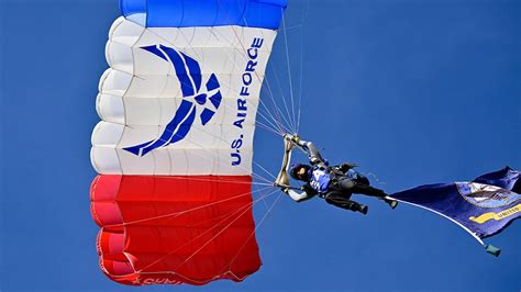 Air Force Offers Up To 600K In Bonuses To Retain Pilots Fox Business Air Force Offers Up To 600K In Bonuses To Retain Pilots Fox Business