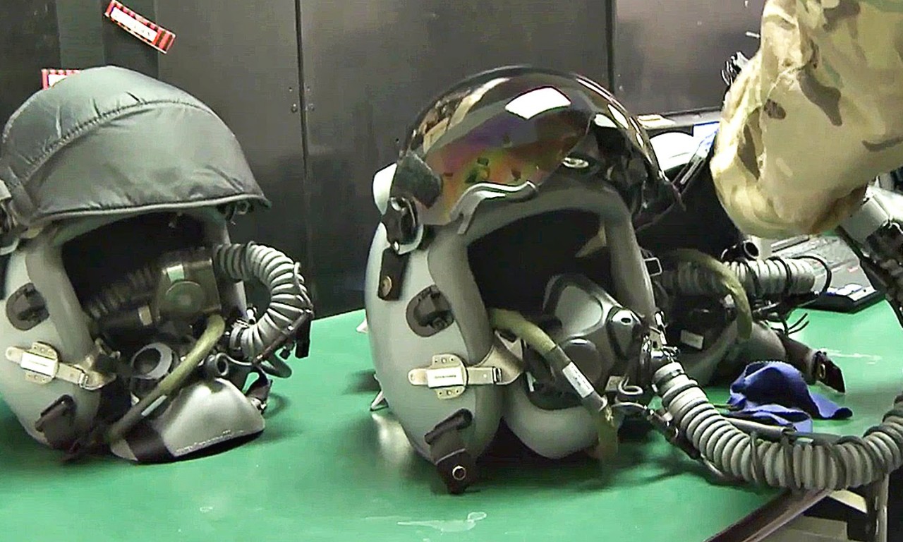 Aircrew Flight Equipment Crucial Gears Keeping Air Force Pilots Alive Aircrew Flight Equipment Crucial Gears Keeping Air Force Pilots Alive