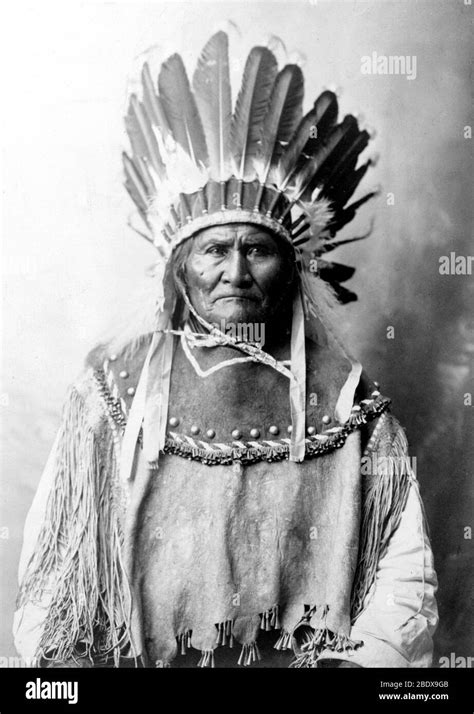 Apache Medicine Man Hi Res Stock Photography And Images Alamy Apache Medicine Man Hi Res Stock Photography And Images Alamy