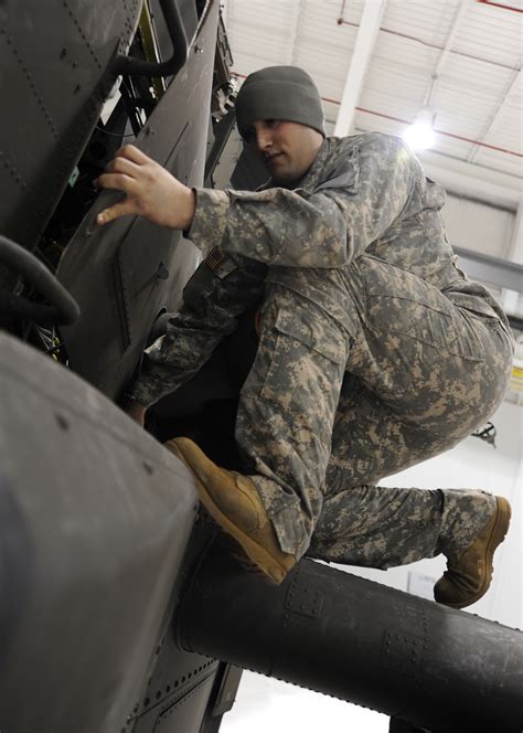 Army Mechanics Keep Apaches Flying Whiteman Air Force Base News Army Mechanics Keep Apaches Flying Whiteman Air Force Base News
