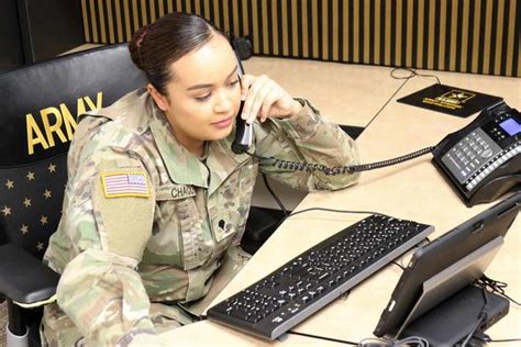 Army Wants More Female Recruiters And Women Leading Combat Units Army Wants More Female Recruiters And Women Leading Combat Units
