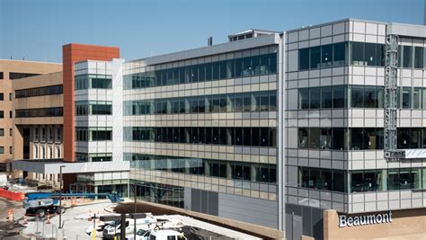 Beaumont Farmington Hills Opens New Emergency Center Surgical Suite