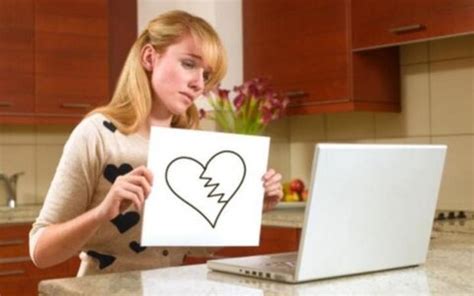 Benching The Dating Trend That Could Ruin Your Love Life Benching The Dating Trend That Could Ruin Your Love Life