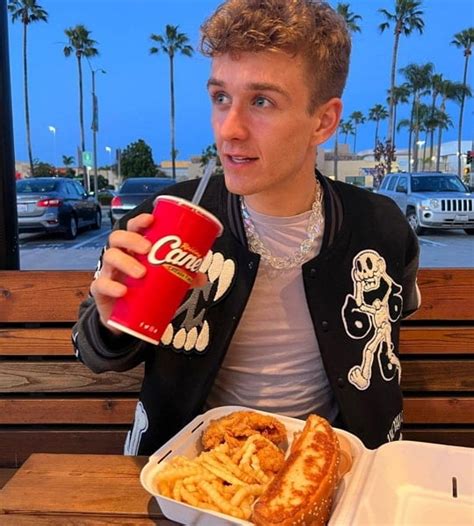 Carter Kench Age Net Worth Girlfriend Family And Biography Updated Carter Kench Age Net Worth Girlfriend Family And Biography Updated