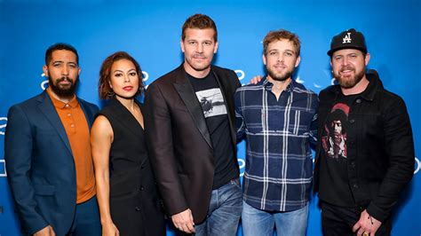 Cast For Seal Team