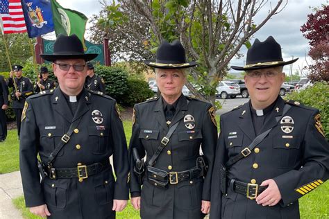 Chaplains Minister To Law Enforcement Personnel In Difficult Time Chaplains Minister To Law Enforcement Personnel In Difficult Time
