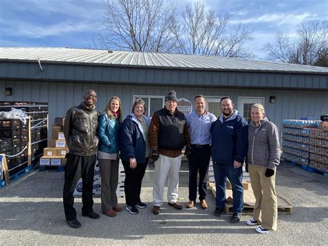 Community Food Pantry Benefits Hundreds Of Families Adventist Review Community Food Pantry Benefits Hundreds Of Families Adventist Review