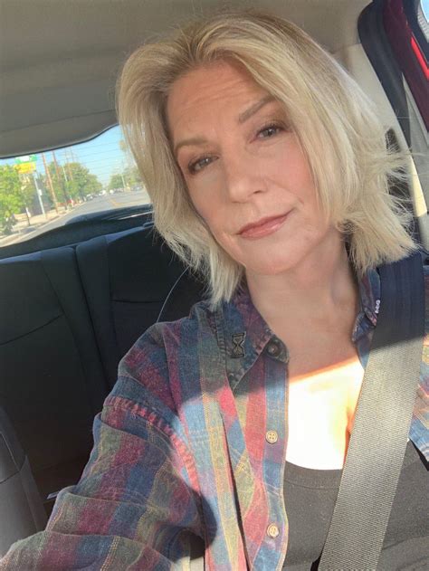 Dating an Older Woman on Reddit