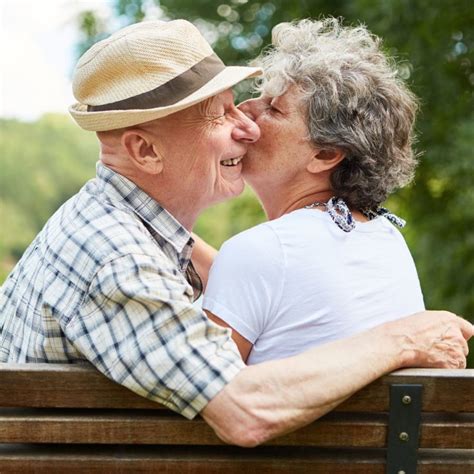 Dating For Seniors 10 Things You Didn T Know About Honey Good Dating For Seniors 10 Things You Didn T Know About Honey Good