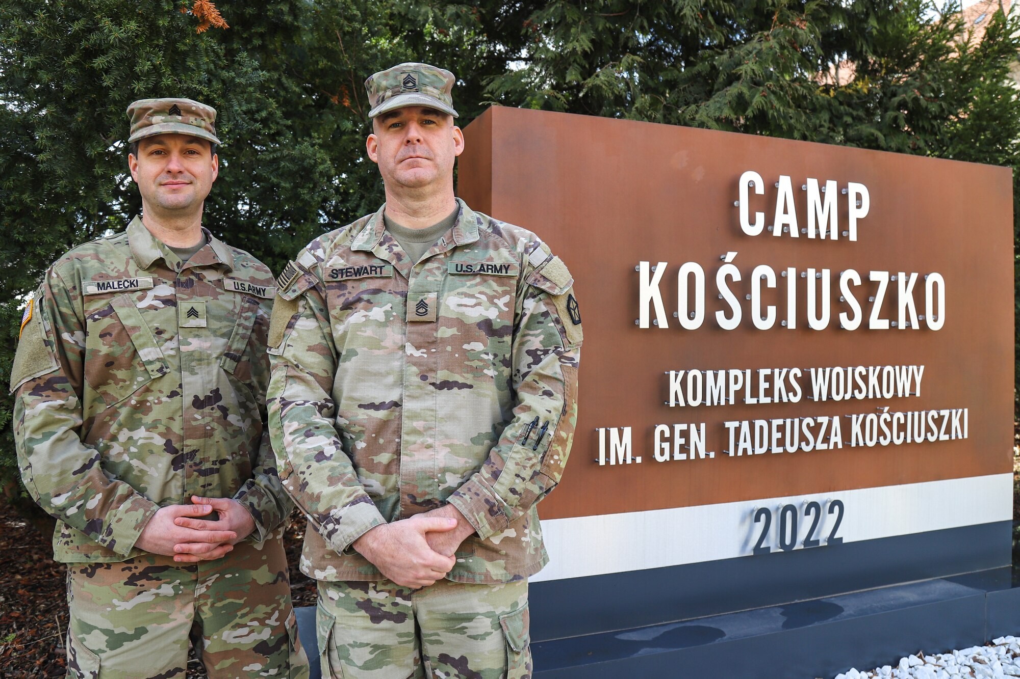 First Permanently Assigned Us Soldiers Arrive In Poland Article The First Permanently Assigned Us Soldiers Arrive In Poland Article The