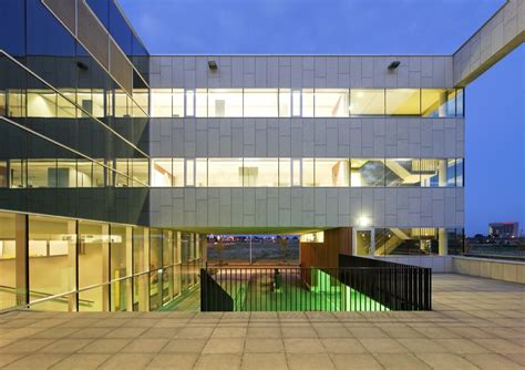 Gallery Of Simed Health Care Group Dhv Architects 4 Gallery Of Simed Health Care Group Dhv Architects 4