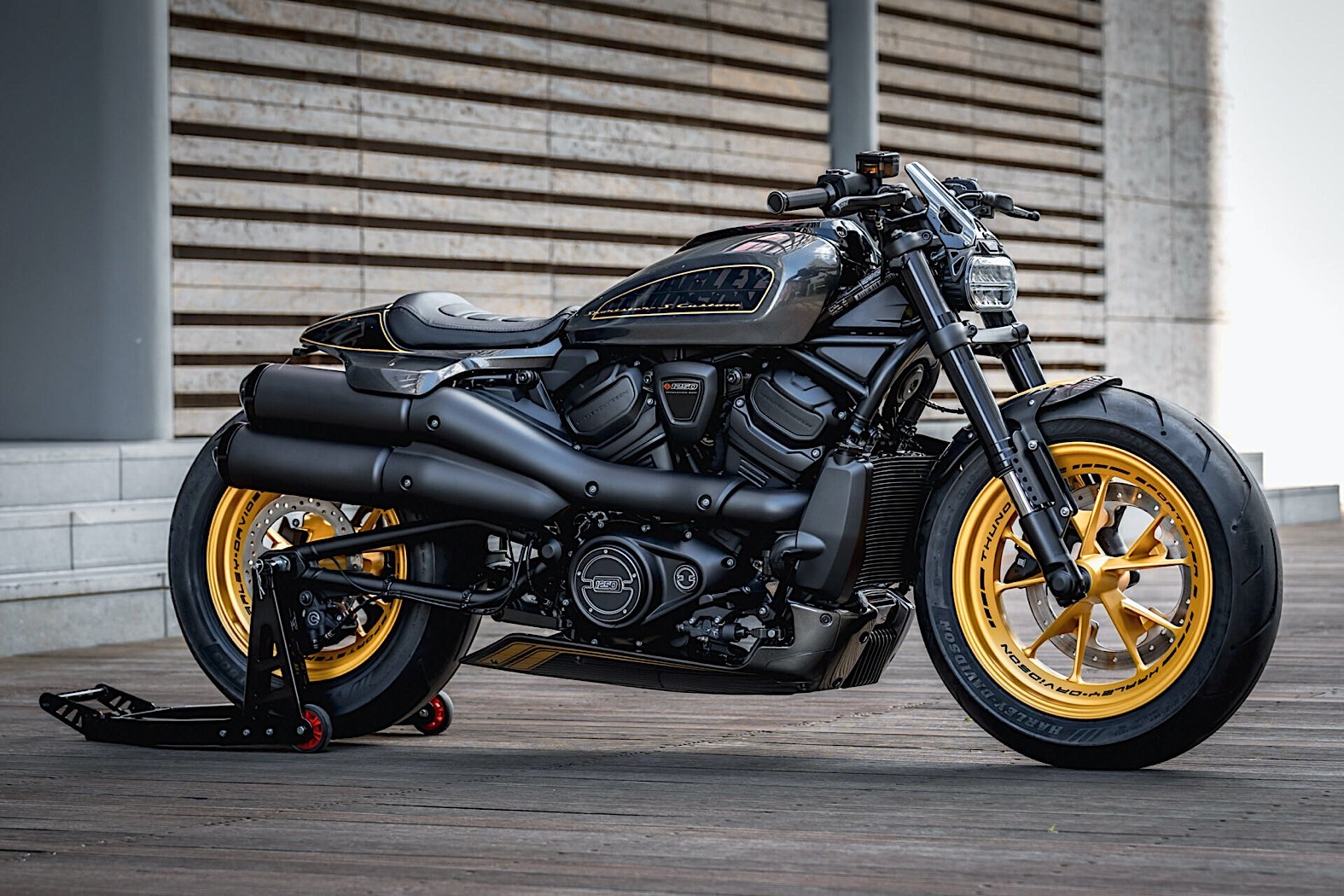Harley Davidson Dyna By Rough Crafts Bike Exif Harley Davidson Dyna By Rough Crafts Bike Exif