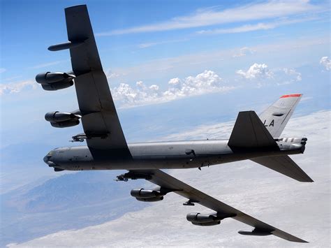 Hd Wallpaper Of The Boeing B 52 Stratofortress In Flight Hd Wallpaper Of The Boeing B 52 Stratofortress In Flight