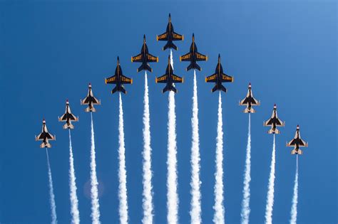 Here Are 10 Amazing Photos Of The Us Navy Blue Angels American