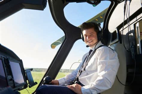 How To Become A Commercial Helicopter Pilot Pilot Institute How To Become A Commercial Helicopter Pilot Pilot Institute