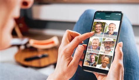 How To Use Dating Apps In Your 40S And 50 S For Men The Best Apps How To Use Dating Apps In Your 40S And 50 S For Men The Best Apps