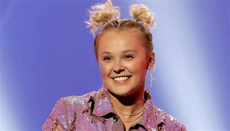 Is Jojo Siwa Pregnant Tiktok Rumors Debunked Dotcomstories Is Jojo Siwa Pregnant Tiktok Rumors Debunked Dotcomstories