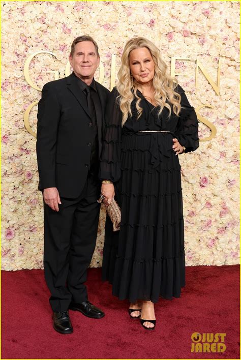 Jennifer Coolidge S Golden Globes 2025 Date Revealed Theyr Jennifer Coolidge S Golden Globes 2025 Date Revealed Theyr