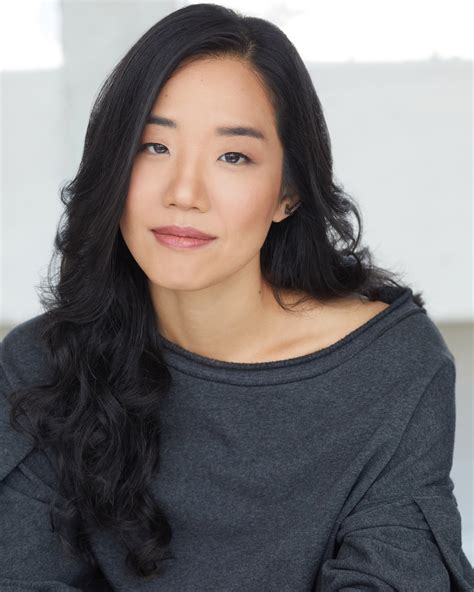 Jennifer J Kim