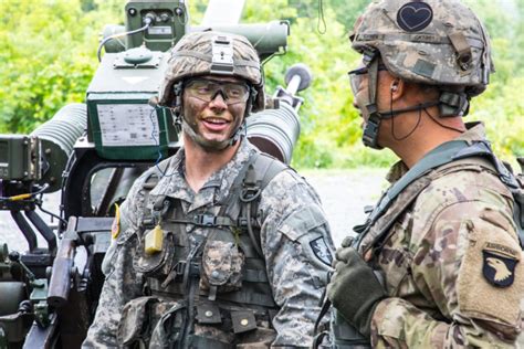 Joining The Military At 30 How To Enlist In Your 30S Joining The Military At 30 How To Enlist In Your 30S