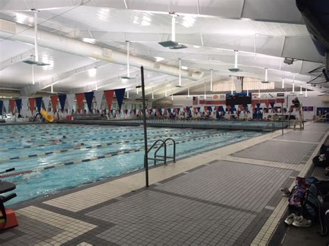 Lakeside Seahawks Swim Coach In Transit