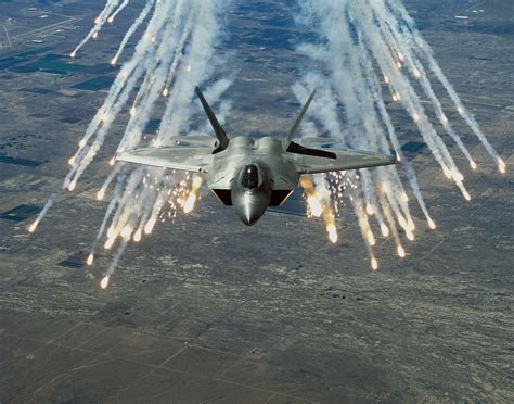Lockheed Martin F 22 Raptor Full Hd Wallpaper And Background Image