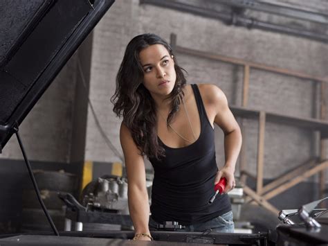 Michelle Rodriguez S Dating Life Why Did Fast And Furious Star Break Michelle Rodriguez S Dating Life Why Did Fast And Furious Star Break