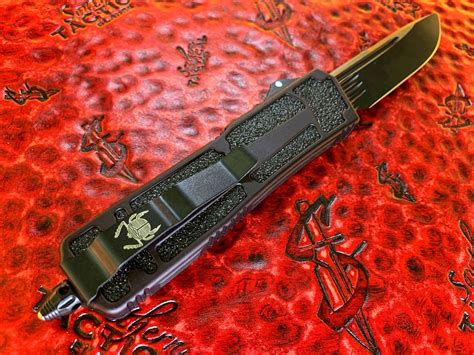 Microtech Navy Scarab Single Edge Standard Tactical Southernblades Microtech Navy Scarab Single Edge Standard Tactical Southernblades