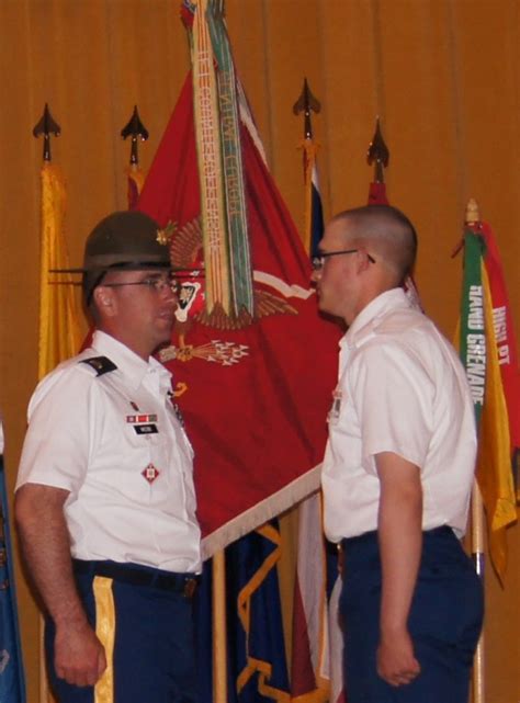 Missouri Man Sheds More Than 100 Pounds To Enlist Graduate Basic Missouri Man Sheds More Than 100 Pounds To Enlist Graduate Basic
