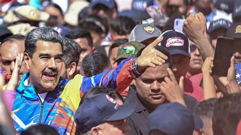 Nicol S Maduro Qu Hay Detr S Del Env O De Milicianos Chavistas A La Nicol S Maduro Qu Hay Detr S Del Env O De Milicianos Chavistas A La