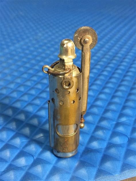 Original Vintage Wwi Wwii War Worn Brass Kerosene Trench Lighter Japan Original Vintage Wwi Wwii War Worn Brass Kerosene Trench Lighter Japan