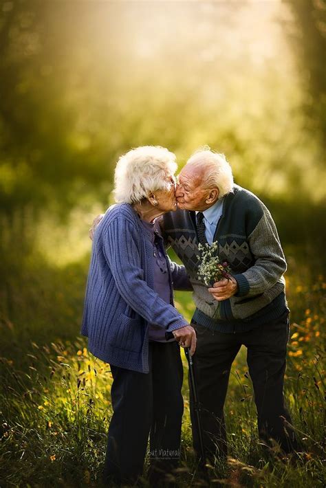 Premium Photo An Elderly Couple In Love A Man And A Woman Are Hugging Premium Photo An Elderly Couple In Love A Man And A Woman Are Hugging