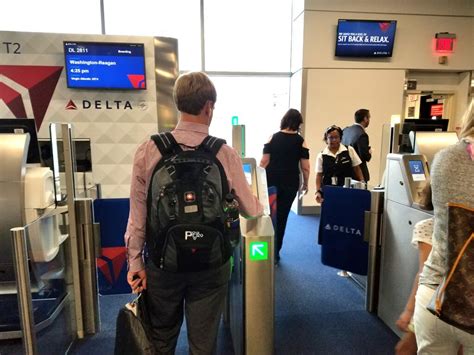 Pretending To Be Military Lets Civilians Board Early Airlines Don T