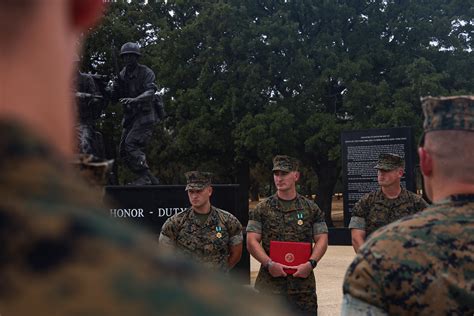 Recruiting Station Fort Worth Marines Recognized For Their Heroism Recruiting Station Fort Worth Marines Recognized For Their Heroism