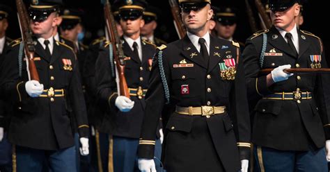 Redesigned Army Uniforms Site Provides Guidance For Soldiers On Combat Redesigned Army Uniforms Site Provides Guidance For Soldiers On Combat