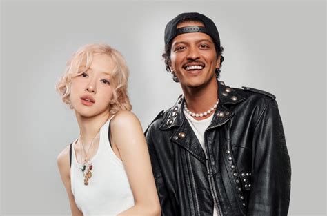 Ros Bruno Mars Apt Becomes First K Pop No 1 On Pop Airplay