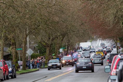 Shoreline Area News Shoreline Police Guard Marching Students From Traffic Shoreline Area News Shoreline Police Guard Marching Students From Traffic