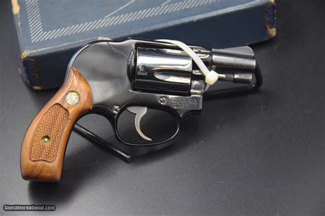 Smith Wesson S W Model 38 Airweight Bodyguard 38 Special Snub Nose Smith Wesson S W Model 38 Airweight Bodyguard 38 Special Snub Nose