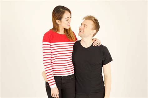 Tall Women And Shorter Men Reveal How They Feel Dating One Another Tall Women And Shorter Men Reveal How They Feel Dating One Another