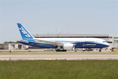 The Aero Experience Boeing 787 Dreamliner Makes Second Tour Visit To The Aero Experience Boeing 787 Dreamliner Makes Second Tour Visit To
