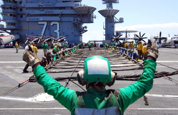 The Synchronized Chaos Of America S Aircraft Carrier Flight Decks The Synchronized Chaos Of America S Aircraft Carrier Flight Decks