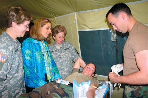 Tour Gives Educators Insight Into Army Medical Careers Article The Tour Gives Educators Insight Into Army Medical Careers Article The
