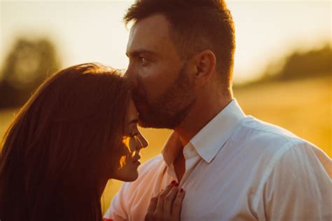 Twenty Five Rules Seductress Follow When Going On A First Date Hubpages Twenty Five Rules Seductress Follow When Going On A First Date Hubpages
